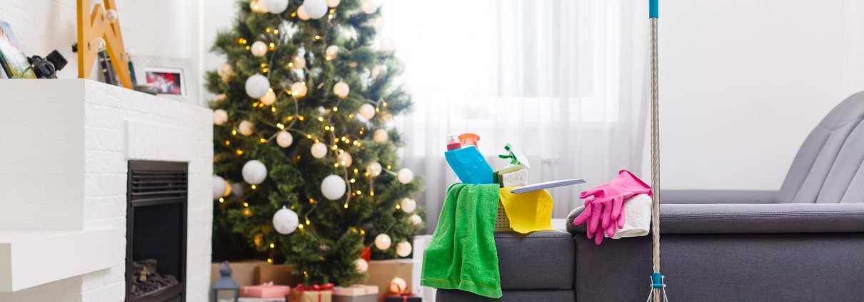 Top 10 Pre-Christmas Outdoor Cleaning Tips
